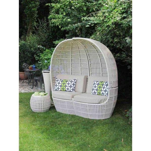 كنبة أثاث خارجي و ترابيزة - أبيض - RSH.SH129