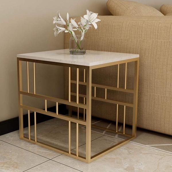 طاولة جانبية